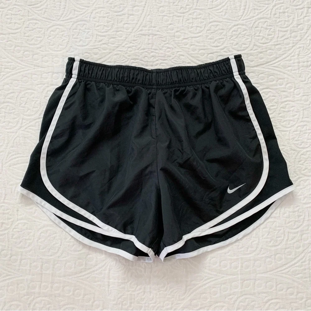 Nike Women's Tempo Running Shorts, Black / White‎